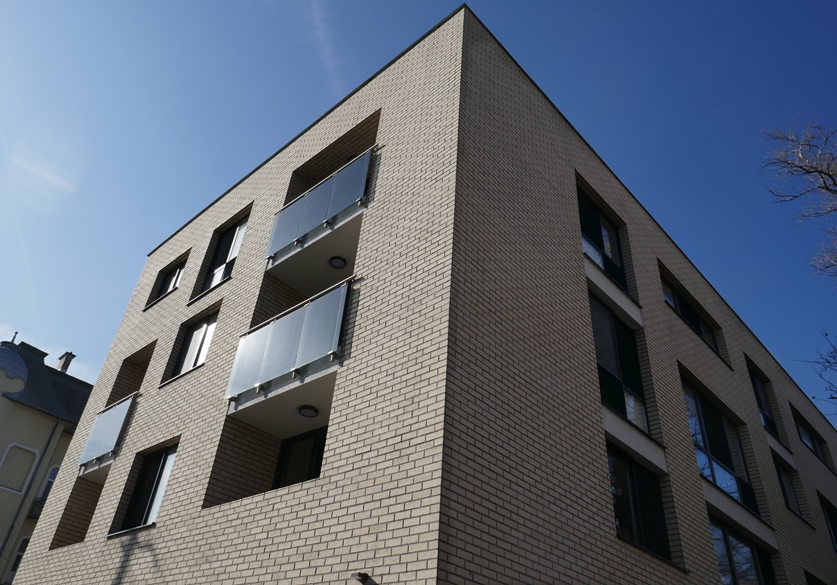 Kalkbrand Ströher fehér klinkerlap burkolat